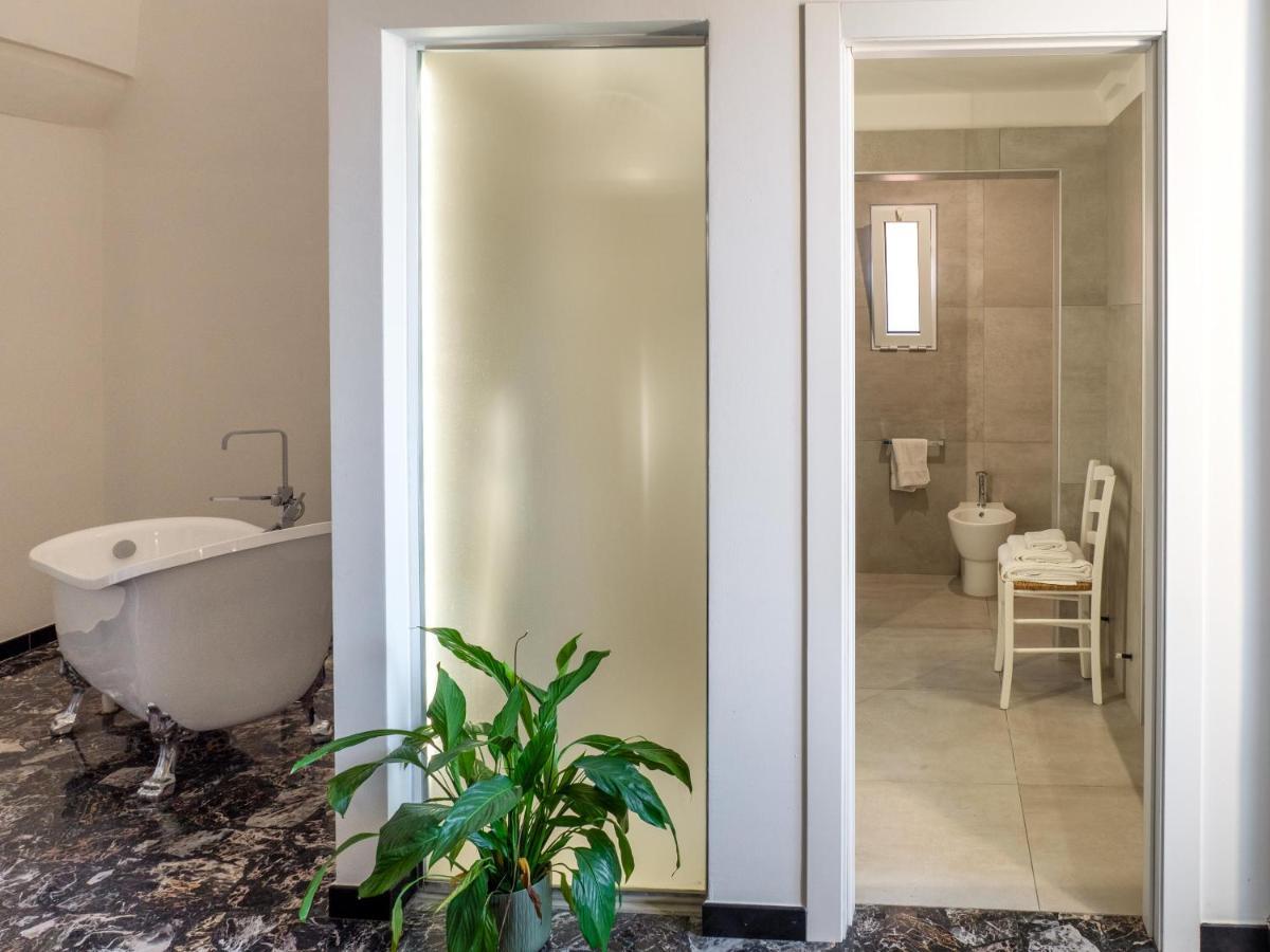 Lucente Rooms & Suites Ugento Exterior photo