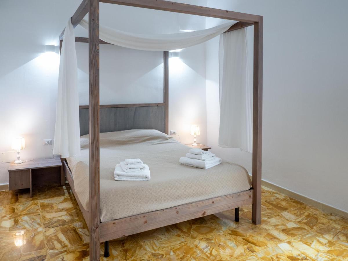 Lucente Rooms & Suites Ugento Exterior photo